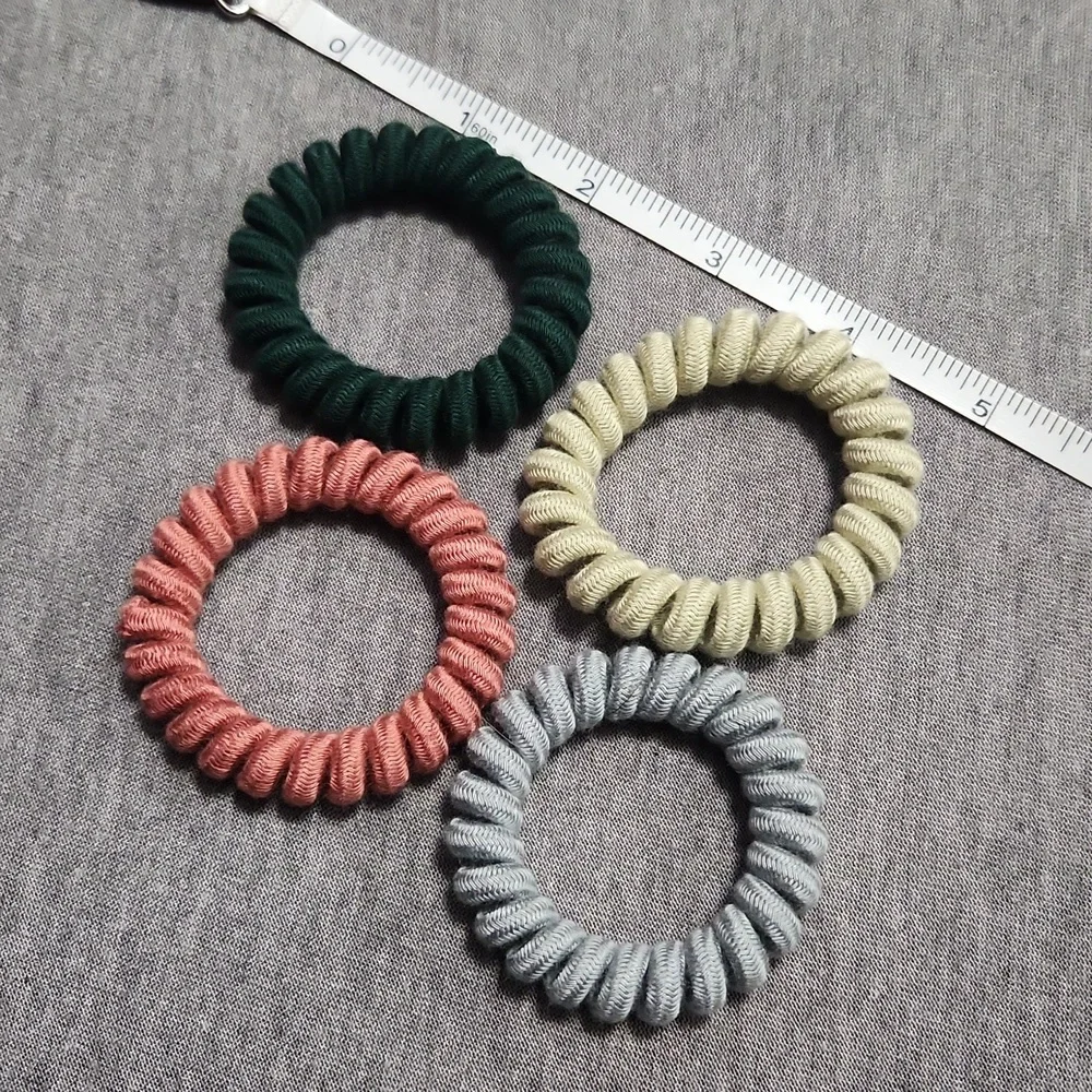🔴 🆓️ FREE* Fabric Spiral Invisi-Bobble Hair Ties Ponytail Matching Set - Picture 3 of 3